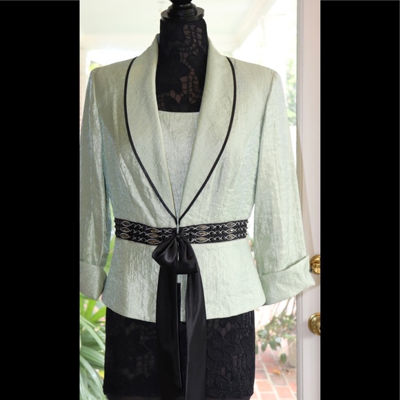 EXPO NEW YORK MINT GREEN JACKET AND SLEEVELESS TOP - Picture 8 of 10